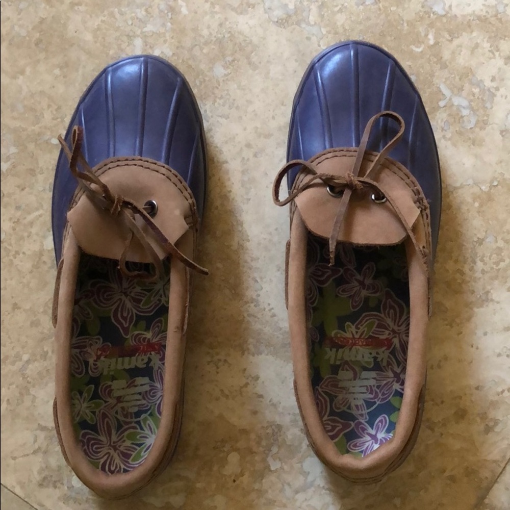 SOLD- Duck rain boots